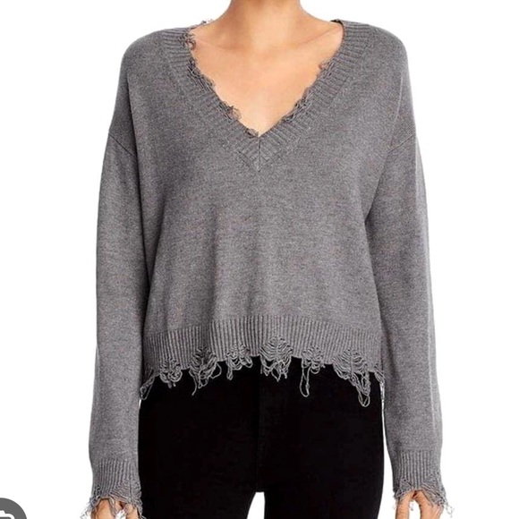 Wild Honey v-neck, distressed & cropped sweater, gray, size M, cozy and cute fit - Picture 1 of 7